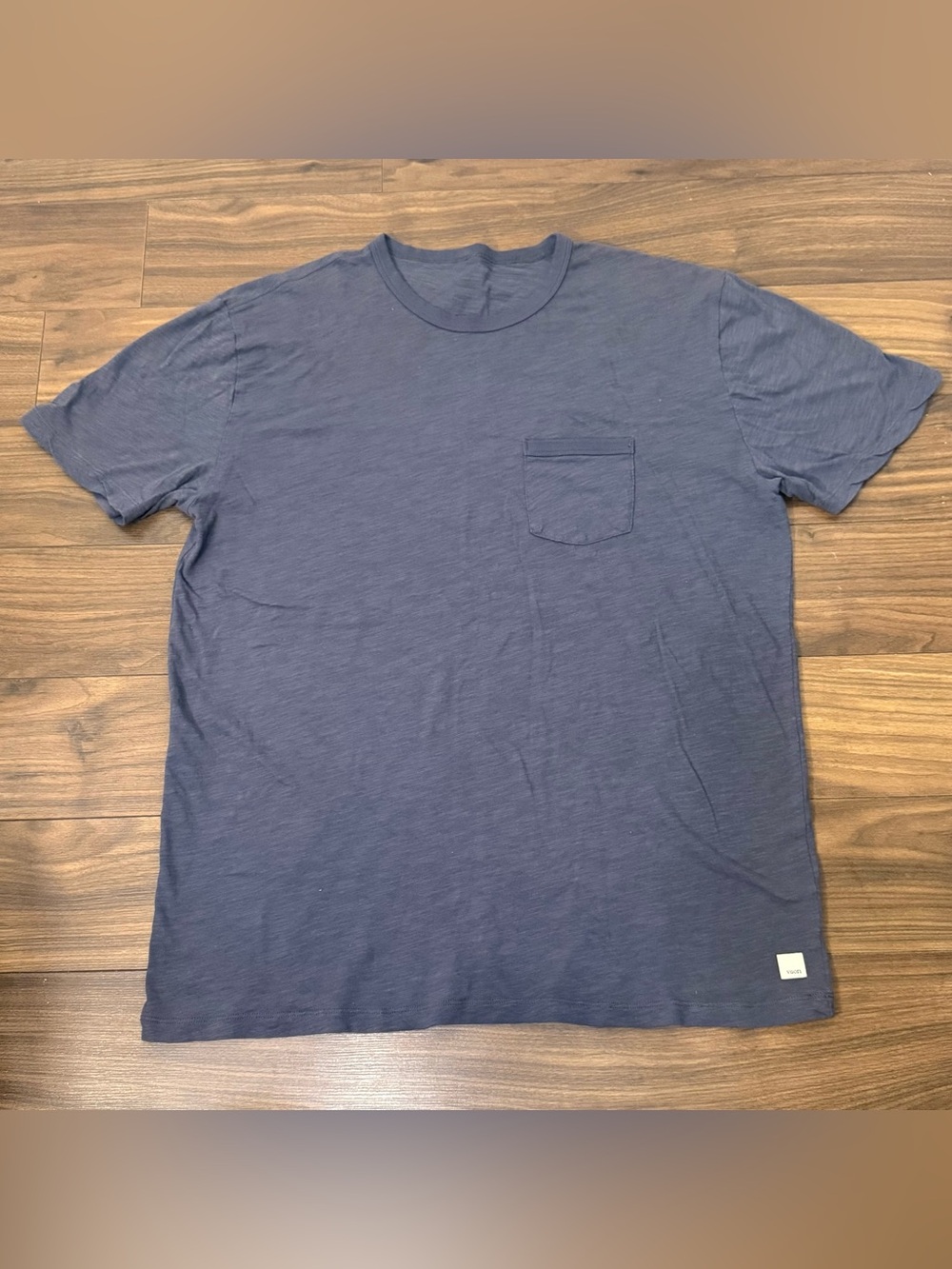 Vuori The Rise Tee-Shirt Men's Large Dark Gray Cotton Crewneck Slub Pocket